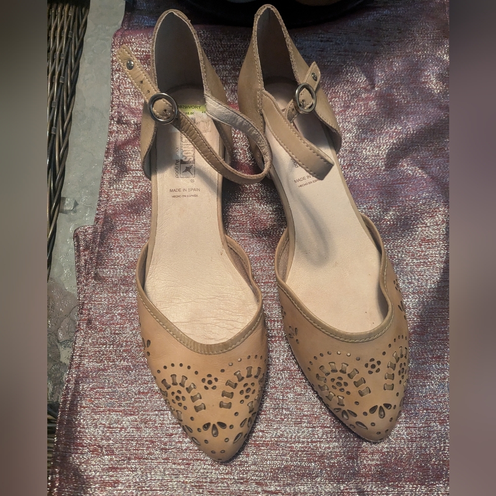 Pikolinos Buckle Heels for Women Size 42